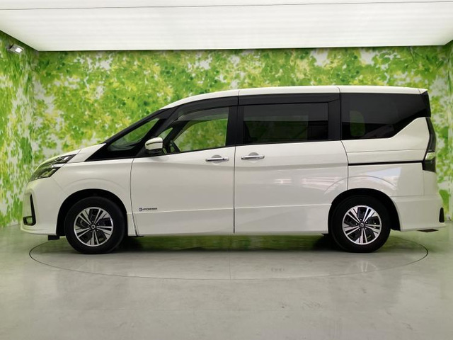 セレナ1.2 e-POWER ハイウェイスター