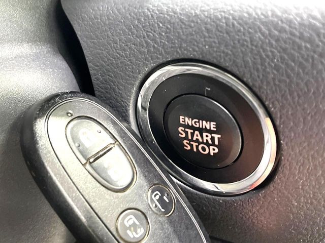 �y�L�[���X�X�^�[�g�V�X�e���z�J�o����|�P�b�g�ɓ��ꂽ�܂܂ł��h�A�̎{���E�������\�ȃX�}�[�g�L�[�𑕔��B�G���W���̃I���E�I�t�����J�M�����o���K�v����������Ƃ��Ă��֗��ł���