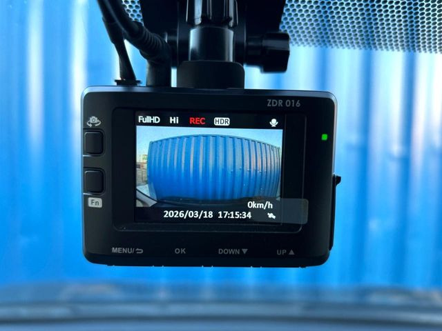 �y�h���C�u���R�[�_�[�z�h���C�u���R�[�_�[����!���s���͂������A������^�]�⎖�̂ɑ��������ہA�f���ŋL�^���A����̃��X�N�ɔ����܂��B���L�^�pSD�J�[�h�͂��q�l�����g�ł��������������K�v������܂��B