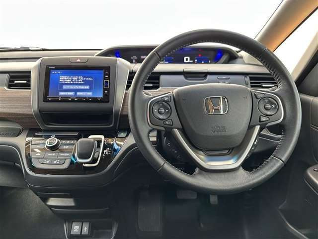 フリード1.5 ハイブリッド クロスター ホンダセンシング