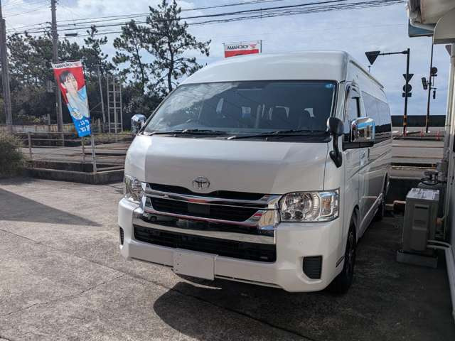 ハイエース2.7 グランドキャビン 4WD