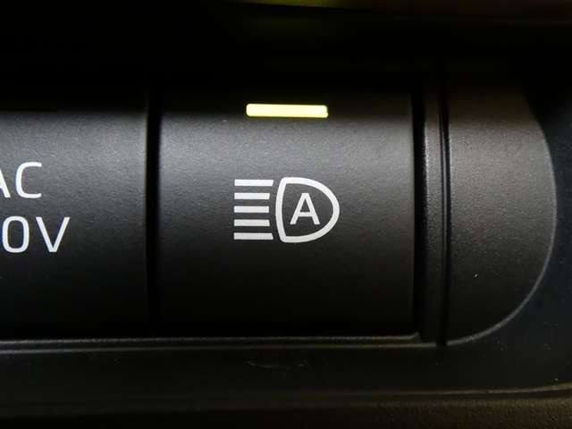 クラウンクロスオーバー2.5 G アドバンスト レザー パッケージ E-Four 4WD