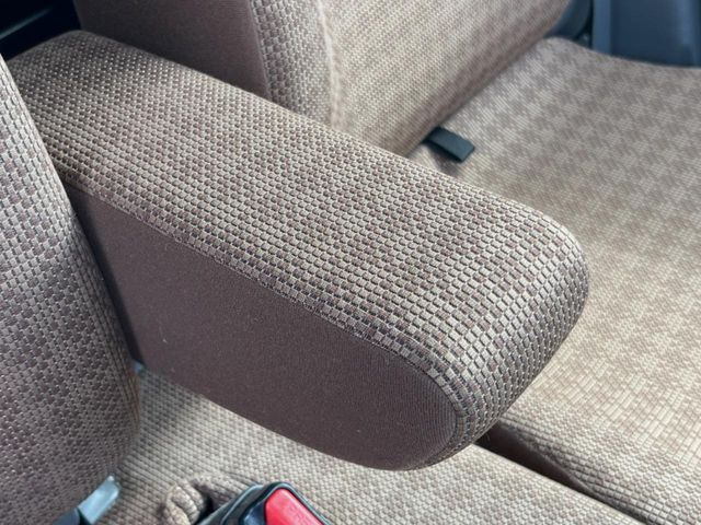 �y�A�[�����X�g�z�^�]���̐g�̂̕��S���y�����Ă����A�[�����X�g�𑕔���