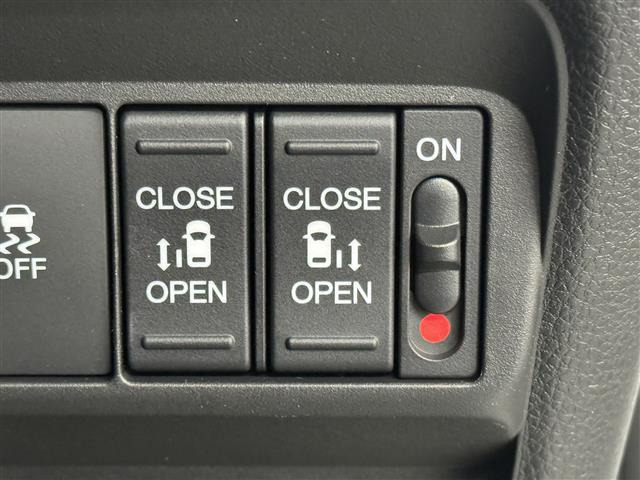 フリード1.5 e:HEV エアー EX