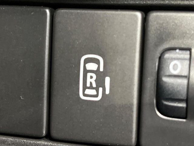 �y�p���[�X���C�h�h�A�z�X�}�[�g�L�[��^�]�Ȃ̃X�C�b�`�ŃX���C�h�h�A�̊J���\���d��������͂����ăh�A���J����K�v�������A���������q�l�ł��A�d���ו��������Ă��鎞�����N�ɊJ���߂ł��܂���