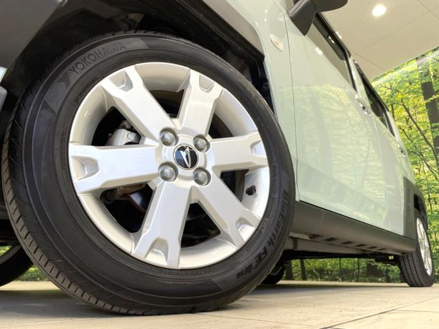 �y����15�C���`�A���~�z�C�[���z�O�ςɃ}�b�`���������A���~�z�C�[���𑕒����Ă���܂��B�e��ЊO�A���~�z�C�[����A�X�^�b�h���X�^�C�����戵�����Ă���܂��B���񂲑��k����������