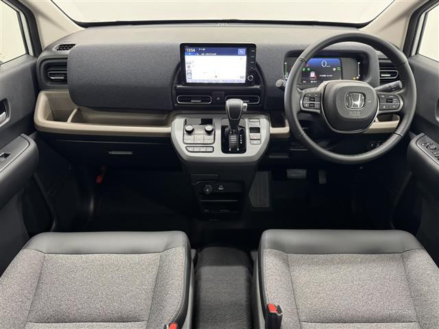 フリード1.5 e:HEV エアー EX