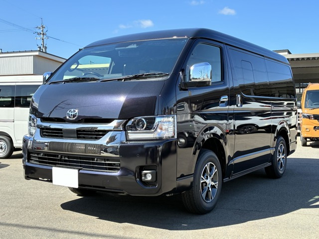 ハイエースバン