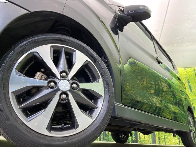 �y����15�C���`�A���~�z�C�[���z�O�ςɃ}�b�`���������A���~�z�C�[���𑕒����Ă���܂��B�e��ЊO�A���~�z�C�[����A�X�^�b�h���X�^�C�����戵�����Ă���܂��B���񂲑��k����������