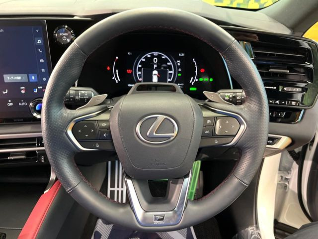 �y�����v�����X�e�A�����O�z�㎿�Ȋv���g�p���邱�ƂŁA��ɂ����������݂ƂĂ��^�]���₷���n���h���ł���