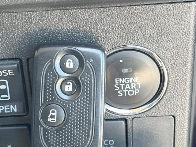 �y�L�[�t���[�V�X�e���z�J�o����|�P�b�g�ɓ��ꂽ�܂܂ł��h�A�̎{���E�������\�ȃX�}�[�g�L�[�𑕔��B�G���W���̃I���E�I�t�����J�M�����o���K�v����������Ƃ��Ă��֗��ł���