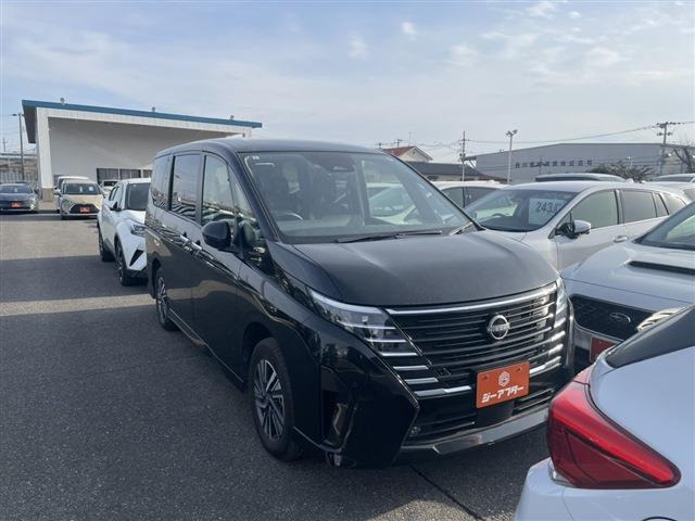 セレナ2.0 ハイウェイスターV 4WD