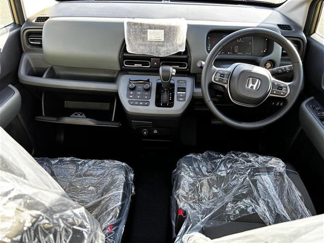 フリード1.5 e:HEV クロスター