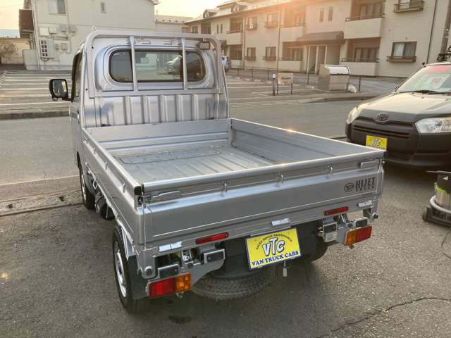 �ۏ؊��Ԃ̓G���W�������@�\�E���͓`�B�@�\��1��������0.1���L���A�X�e�A�����O�@�\�E�O��A�N�X���@�\�E�u���[�L�E�d�C�n�E��p���n�E�R���n��1��������0.1���L���ƂȂ�܂��B�ʓr1�`3�N�L�����x�ۏؗL��܂�