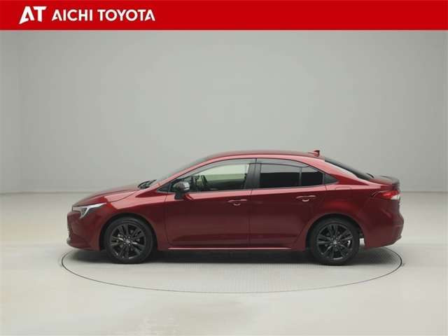 カローラ1.8 ハイブリッド W×B