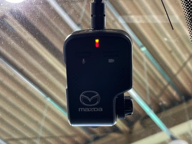 【ドライブレコーダー】ドライブレコーダー装備!走行中はもちろん、あおり運転や事故に遭遇した際、映像で記録し、万一のリスクに備えます。※記録用SDカードはお客様ご自身でご準備いただく必要があります。