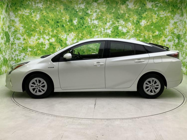 プリウス1.8 S セーフティ プラス