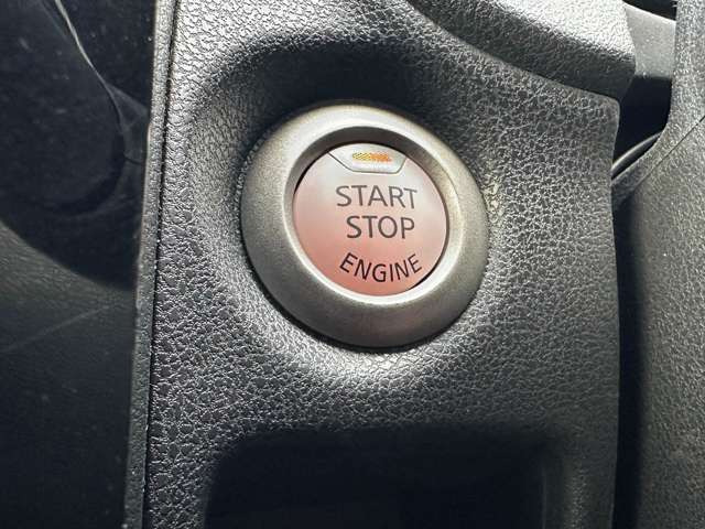 �L�[���g�т��Ă��邾���ŁA�G���W���̎n�����\�ȑ����ł��B�v�b�V���X�^�[�g�ł��̂ŃG���W���̎n�����{�^�������������ł���