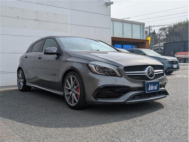 AクラスAMG A45 4マチック 4WD