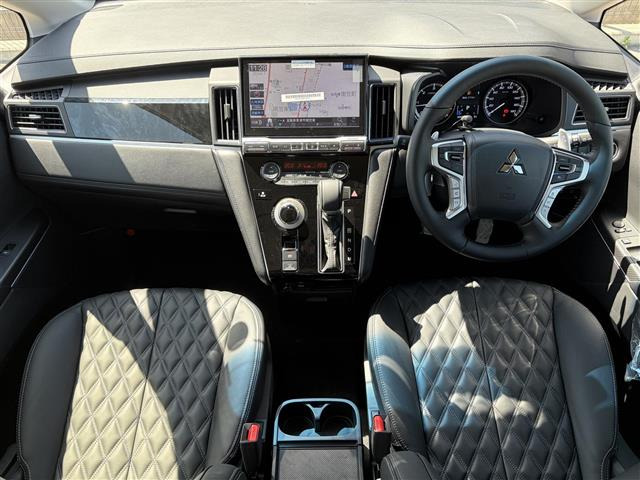 デリカD:52.2 ブラック エディション 4WD