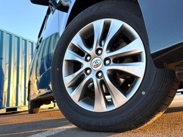 �y����16�C���`�A���~�z�C�[���z�O�ςɃ}�b�`���������A���~�z�C�[���𑕒����Ă���܂��B�e��ЊO�A���~�z�C�[����A�X�^�b�h���X�^�C�����戵�����Ă���܂��B���񂲑��k����������