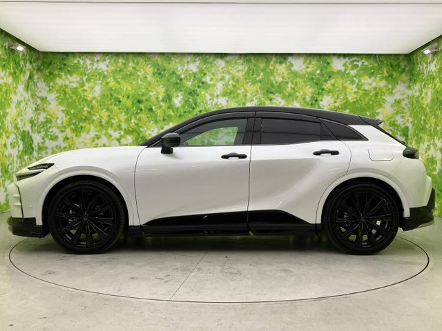 クラウンスポーツ2.5 Z E-Four 4WD