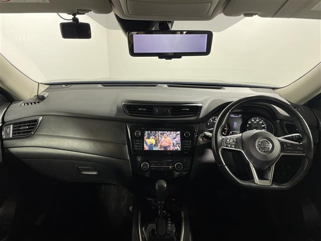 エクストレイル2.0 20Xi