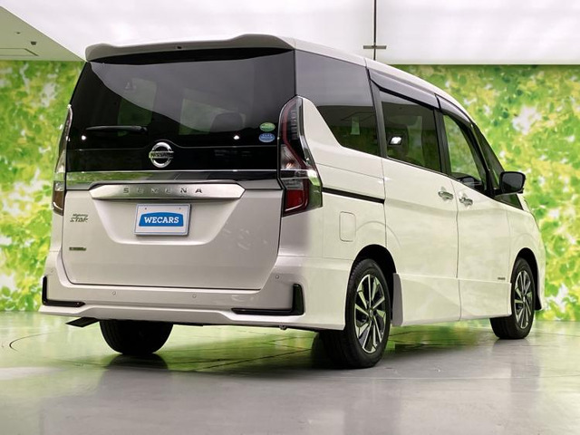 セレナ2.0 ハイウェイスターV