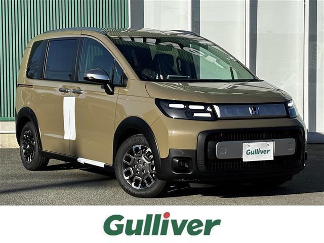 フリード1.5 e:HEV クロスター