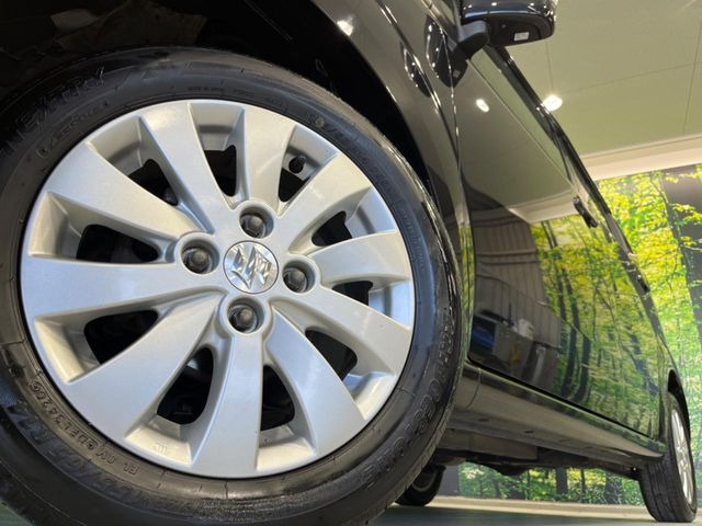 �y�O���[�h��p����14�C���`�A���~�z�C�[���z�f�U�C�����̍��������A���~�z�C�[���𑕒����Ă���܂��B�e��ЊO�A���~�z�C�[����A�X�^�b�h���X�^�C�����戵�����Ă���܂��B���񂲑��k����������