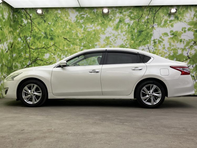 ティアナ2.5 XV ナビAVMパッケージ