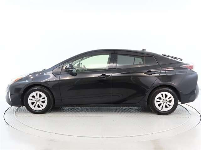 プリウス1.8 S セーフティ プラス