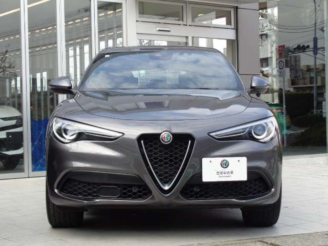 ステルヴィオ2.2 ターボ ディーゼル Q4 Ti 4WD