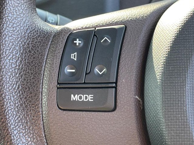 �y�X�e�A�����O�X�C�b�`�z�^�]���A�O������ڐ������炷���ƂȂ��A�I�[�f�B�I���̑��삪�\�ȕ֗��@�\!���S&���K�ȃh���C�u�����o���Ă���܂���