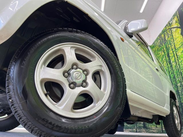 �y15�C���`�A���~�z�C�[���z�O�ςɃ}�b�`�����A���~�z�C�[���𑕒����Ă���܂��B�e��A���~�z�C�[����A�X�^�b�h���X�^�C�����戵�����Ă���܂��B���񂲑��k����������