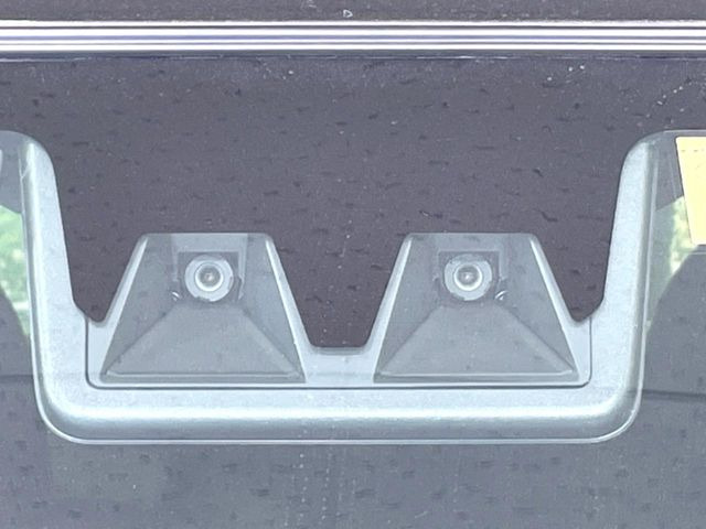 �y�X�}�[�g�A�V�X�g�z���s���ɑO���̎ԗ�����F�����A�Փ˂������Ȏ��͌x��ƃu���[�L�ŏՓˉ���Ɣ�Q�y�����A�V�X�g�B�����S�Ƀh���C�u�����y���݂��������܂��B