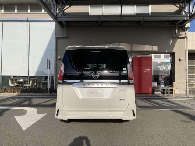 セレナ2.0 ハイウェイスター