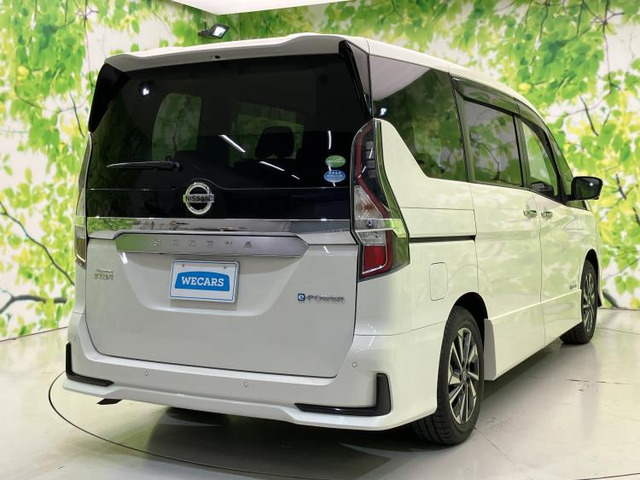 セレナ1.2 e-POWER ハイウェイスターV