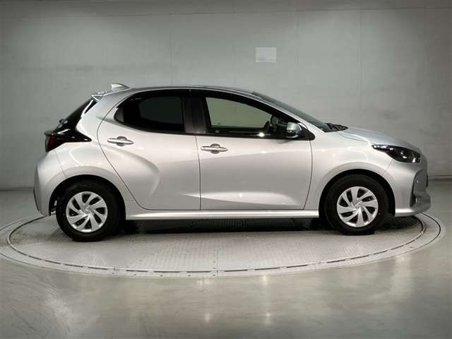 ヤリス1.5 ハイブリッド X