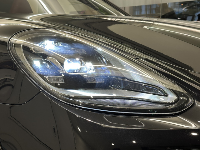 パナメーラターボ PDK 4WD