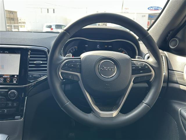 グランドチェロキーアルティテュード 4WD