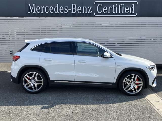 GLAクラスAMG GLA45 S 4マチックプラス 4WD