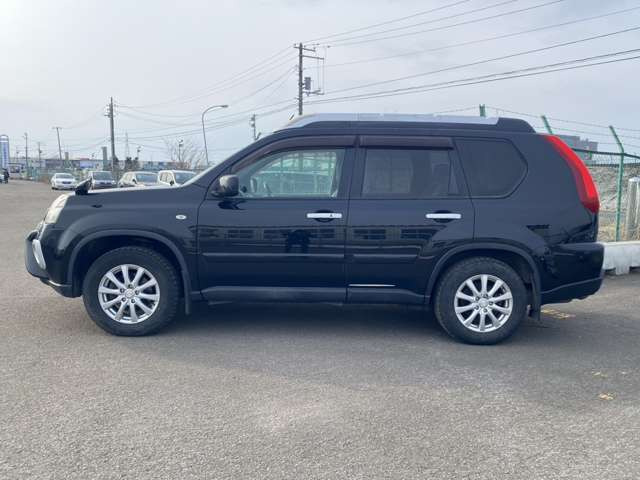 ���X�͔N�����x�ƂȂ��Ă���܂��B�c�Ǝ��Ԃ�10:00�`19:00�ł��B