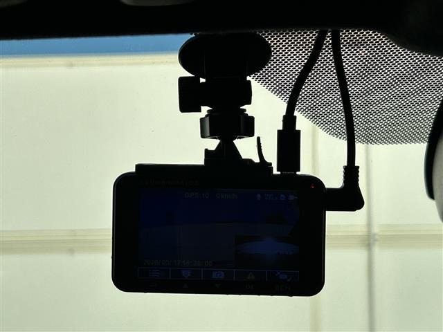 C-HRハイブリッド 1.8 S GR スポーツ