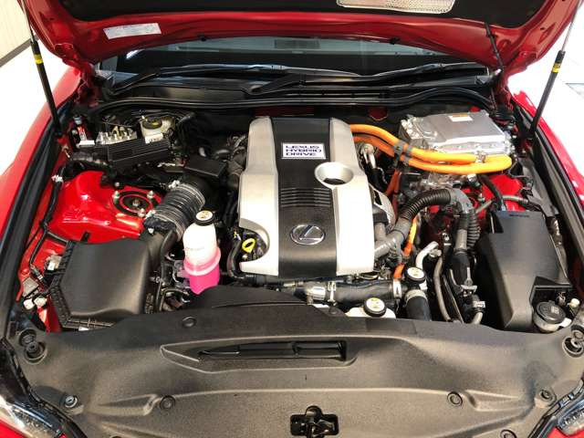 IS300h バージョンL 4WD