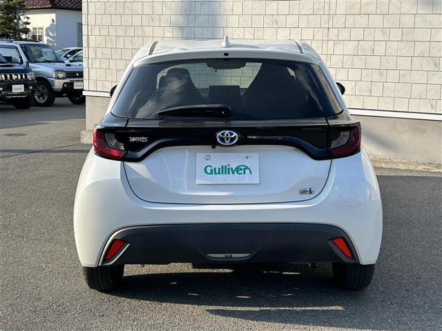 ヤリス1.5 ハイブリッド X