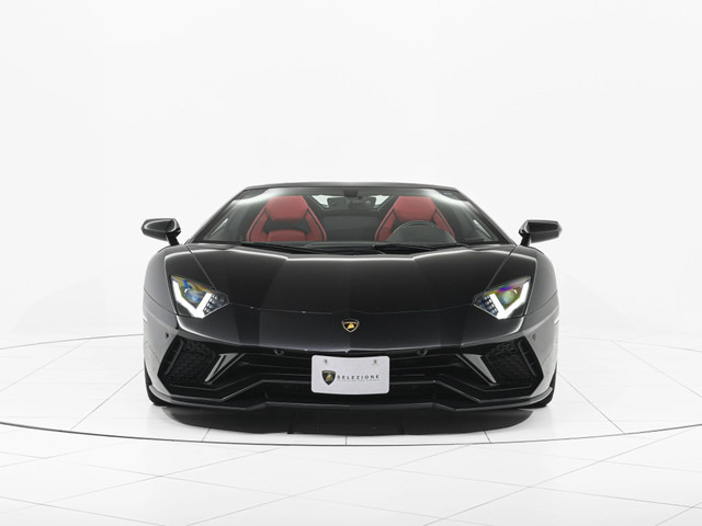 アヴェンタドールロードスターS 4WD