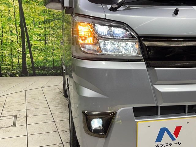 �yLED�w�b�h���C�g�z���V����ԑ��s�����ǍD�Ȏ��E���m�ۂ����S���ĉ^�]�ł��鍂�P�xLED�w�b�h���C�g�𑕔�!�_�����x�������A����d�͂��}�����Ă��܂��B