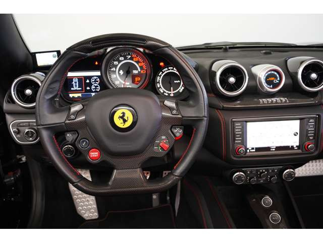 LED�X�e�A�����O��p�h���V�t�g�A�_�b�V���{�[�h�C���T�[�g���A�J�[�{���p�[�c�����肾������ł��B