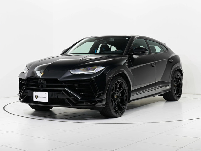 ウルスペルフォルマンテ 4WD